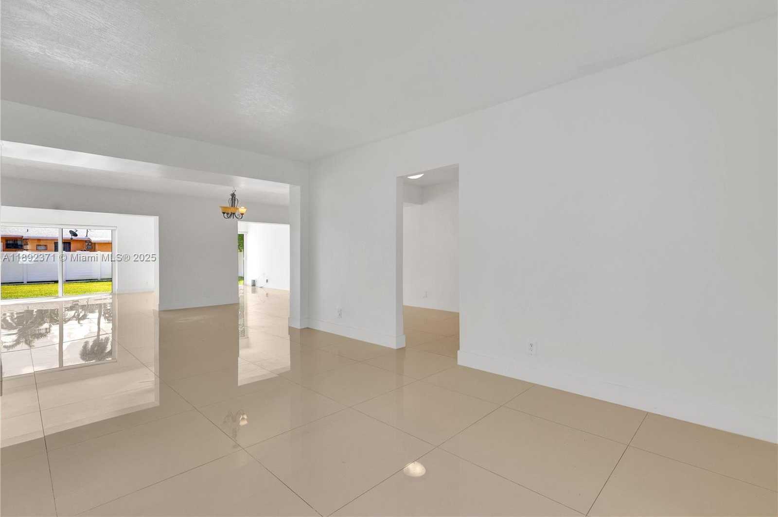 Small Image of 1468 NORTH EAST 118TH ST, Miami Number 11