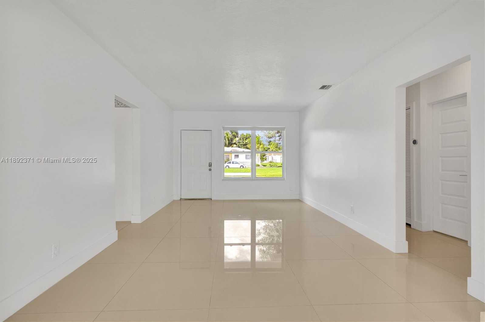 Small Image of 1468 NORTH EAST 118TH ST, Miami Number 13
