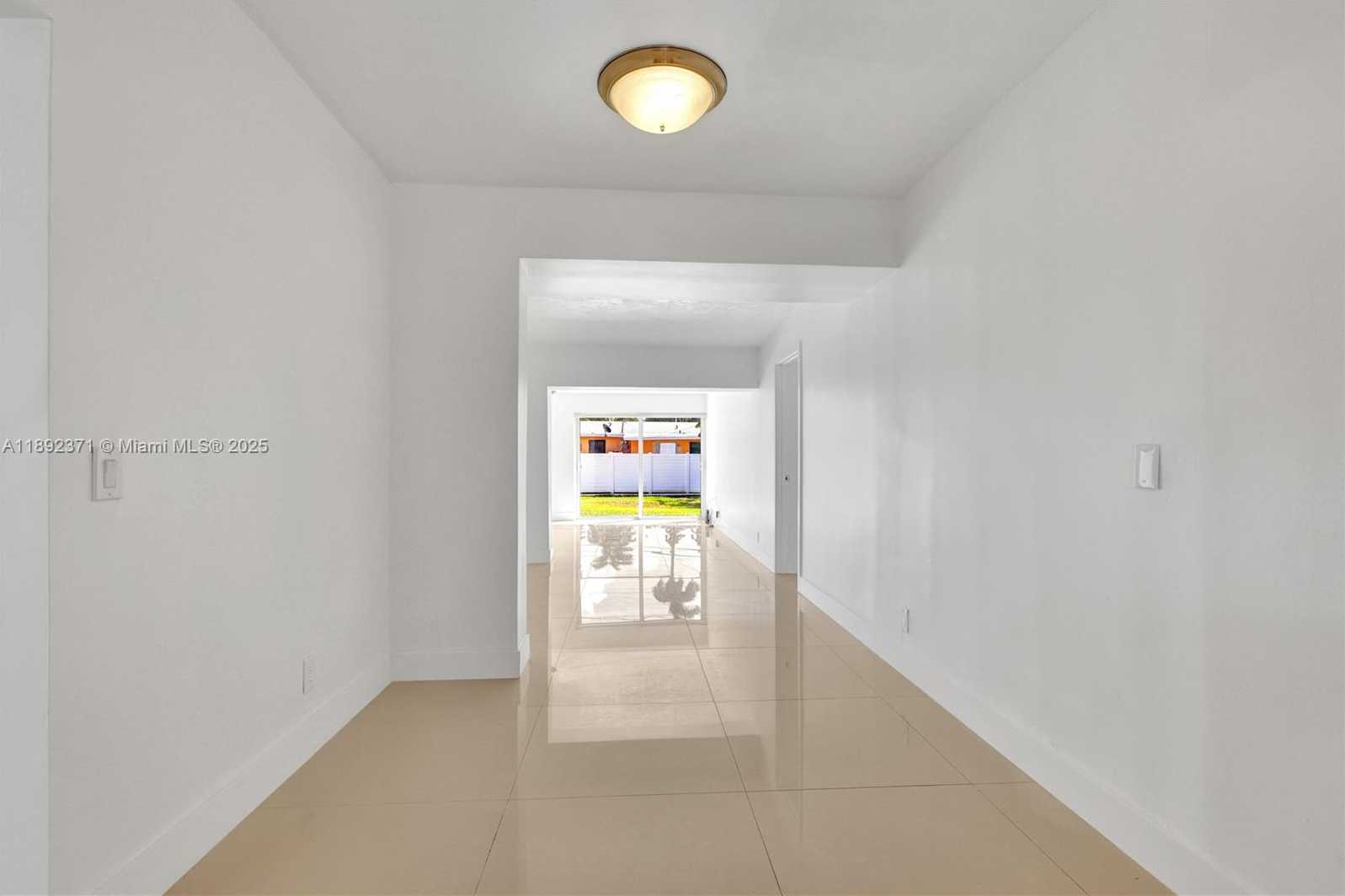 Small Image of 1468 NORTH EAST 118TH ST, Miami Number 14