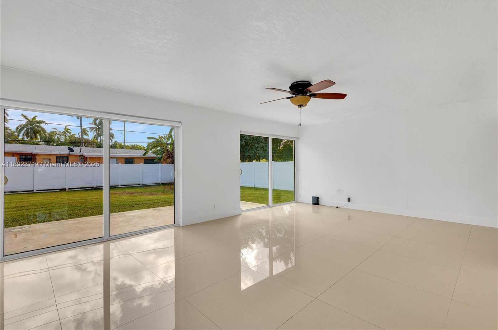Small Image of 1468 NORTH EAST 118TH ST, Miami Number 16