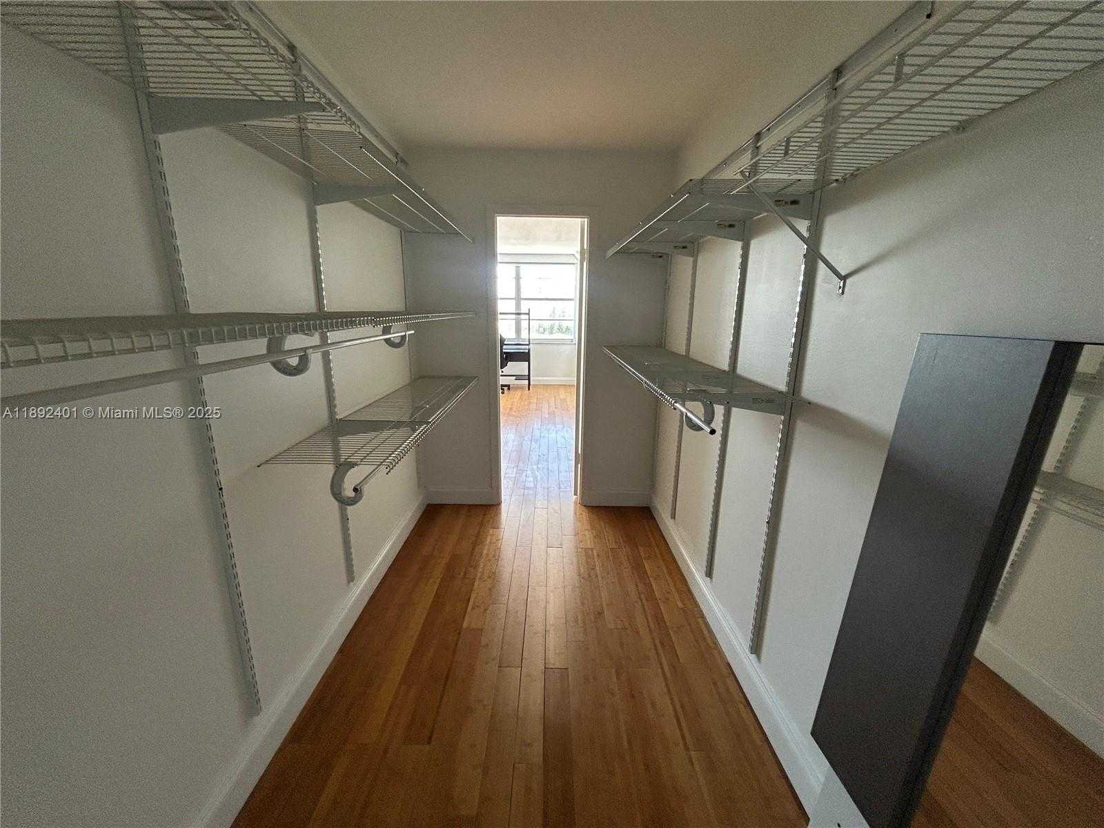 Small Image of 18021 BISCAYNE BLVD #901, Aventura Number 41