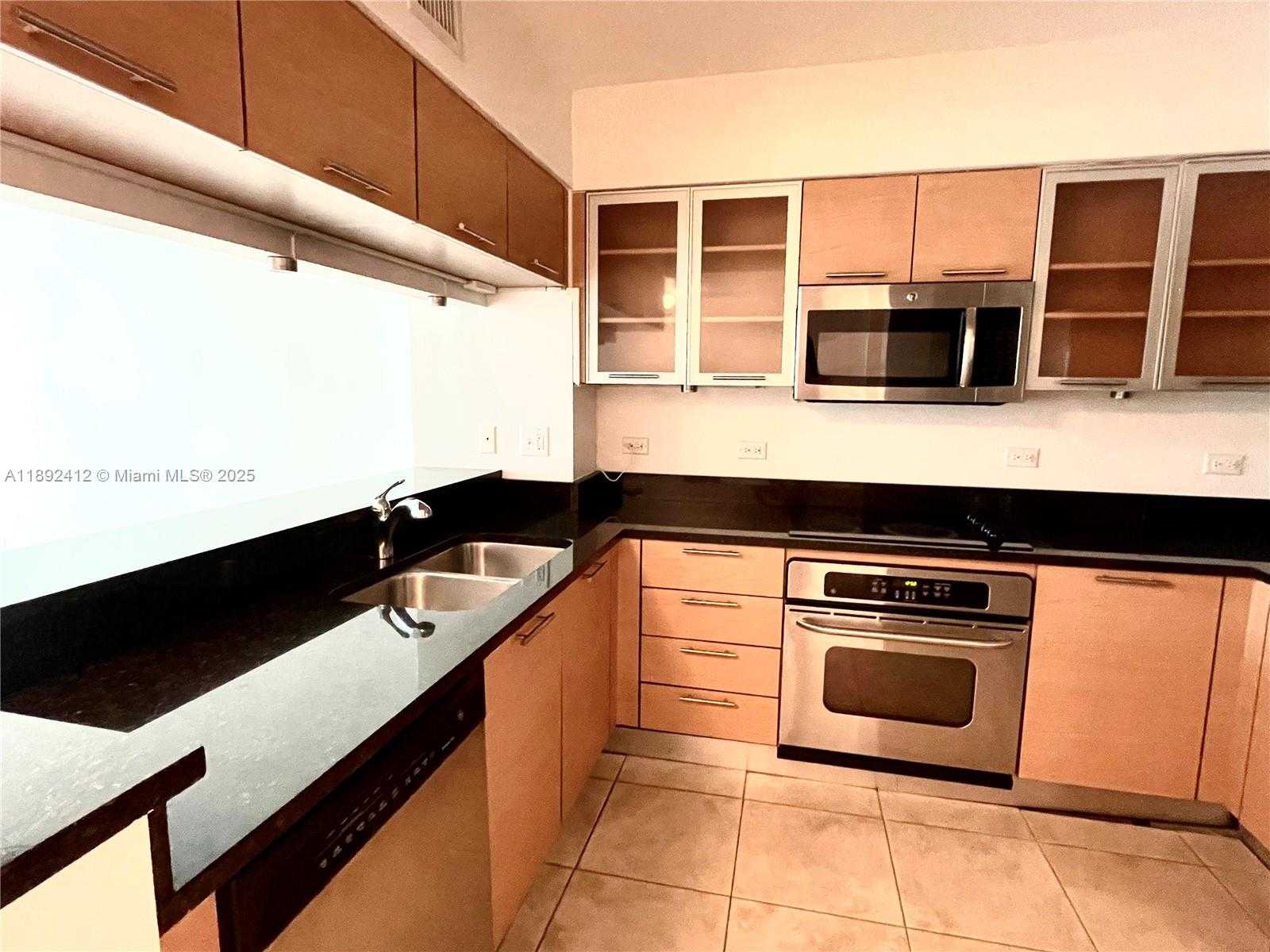 Small Image of 31 SOUTH EAST 5TH ST #405, Miami Number 2