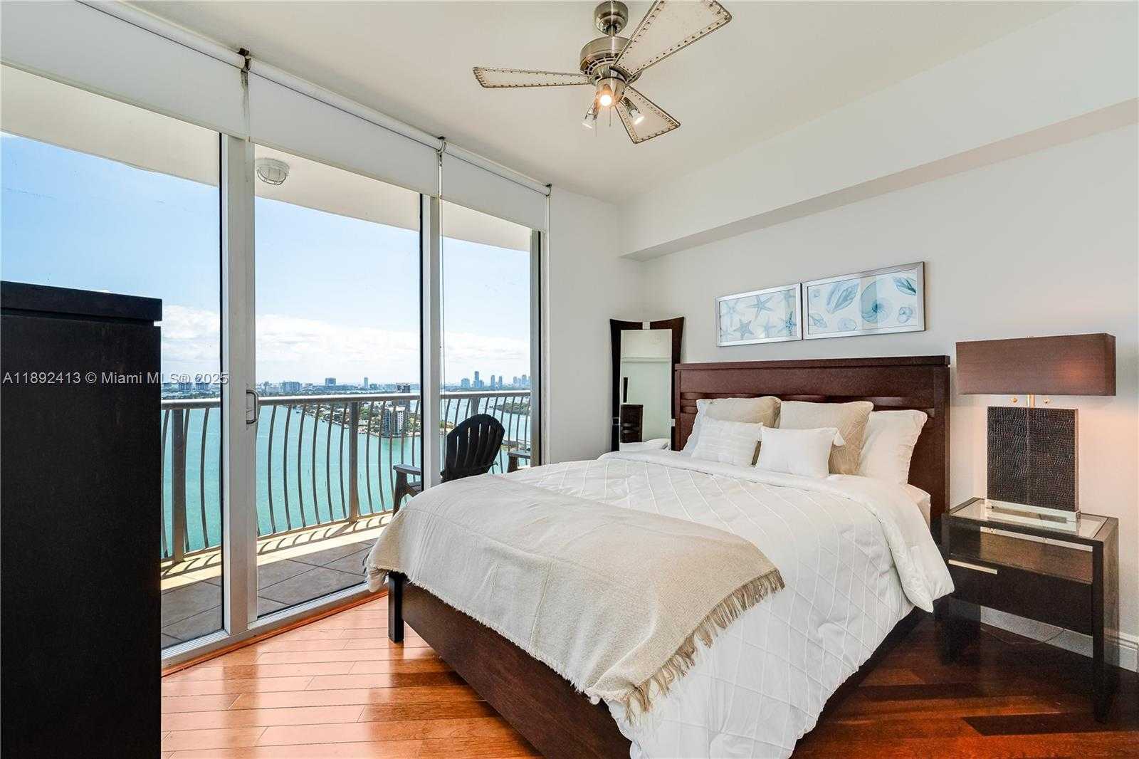 Small Image of 1750 NORTH N BAYSHORE DR #3001, Miami Number 18