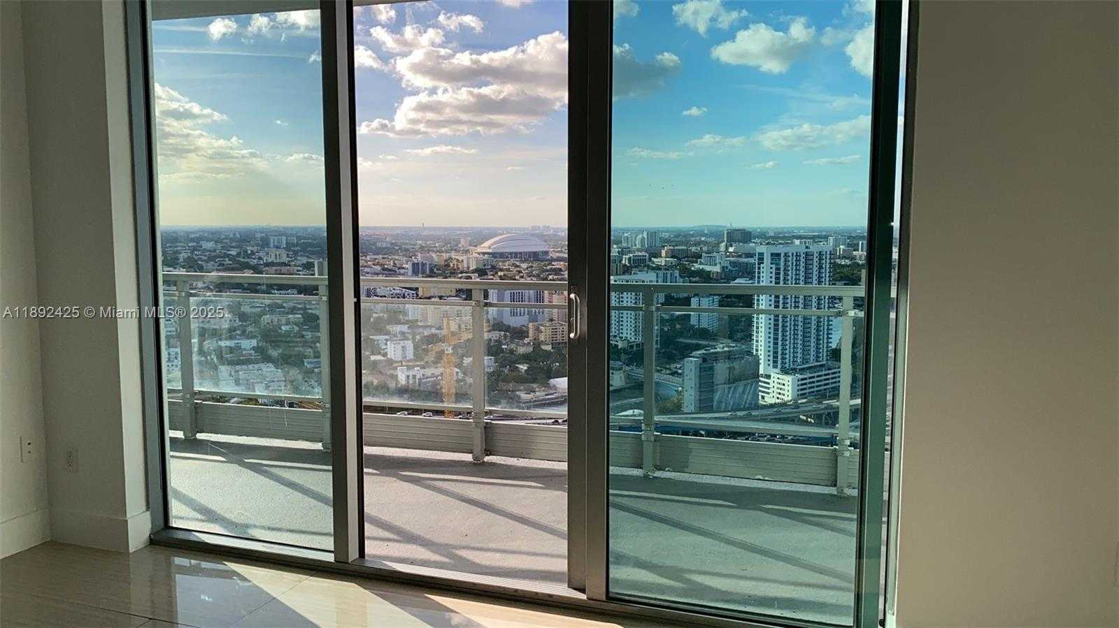 Small Image of 90 SOUTH WEST 3RD ST #3907, Miami Number 2