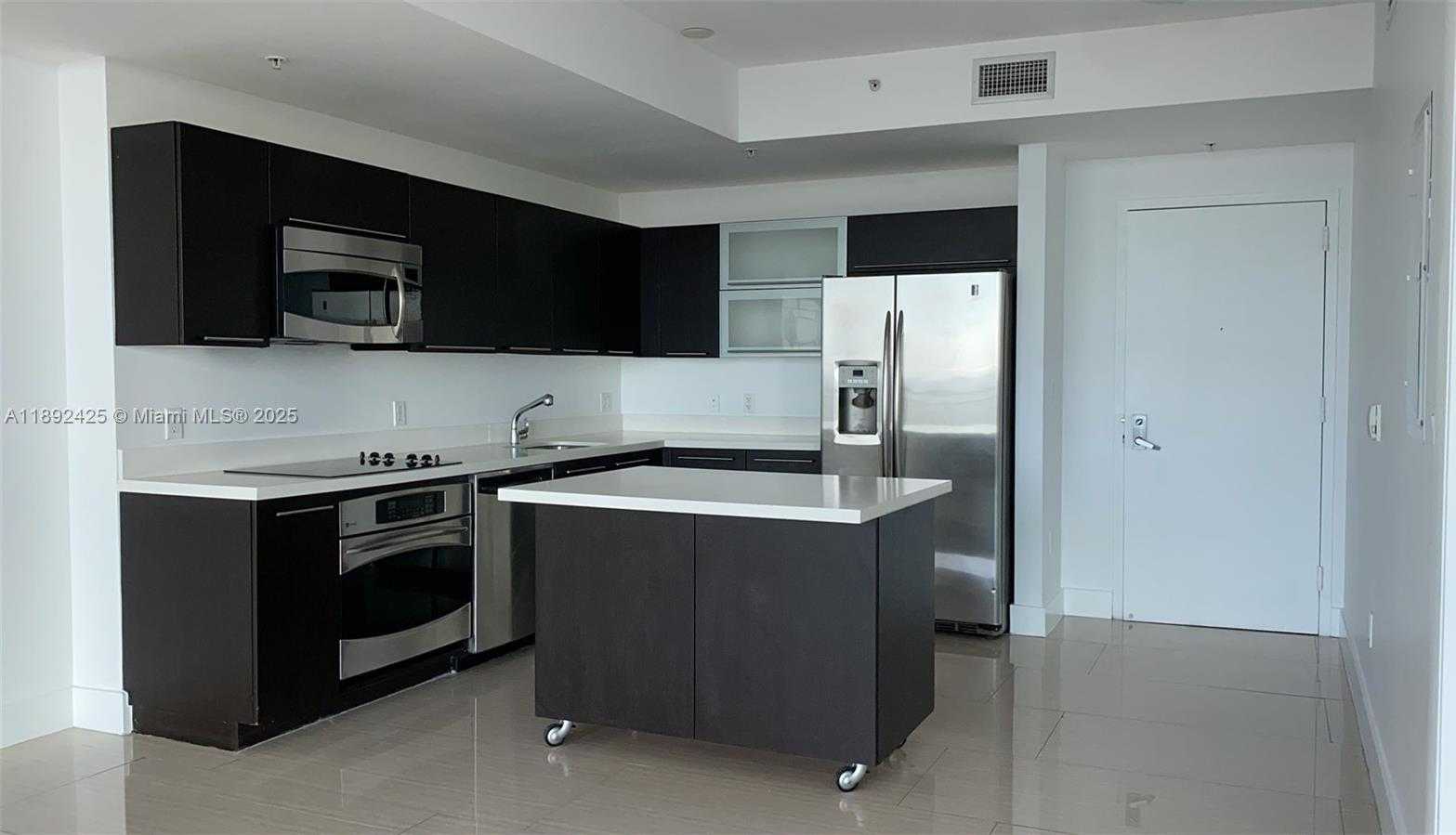 Small Image of 90 SOUTH WEST 3RD ST #3907, Miami Number 24