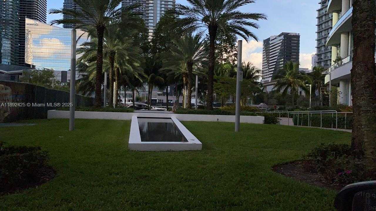 Small Image of 90 SOUTH WEST 3RD ST #3907, Miami Number 29