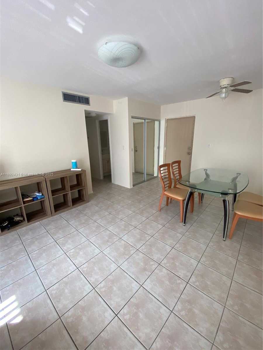 Small Image of 17620 ATLANTIC BLVD #217, Sunny Isles Beach Number 13