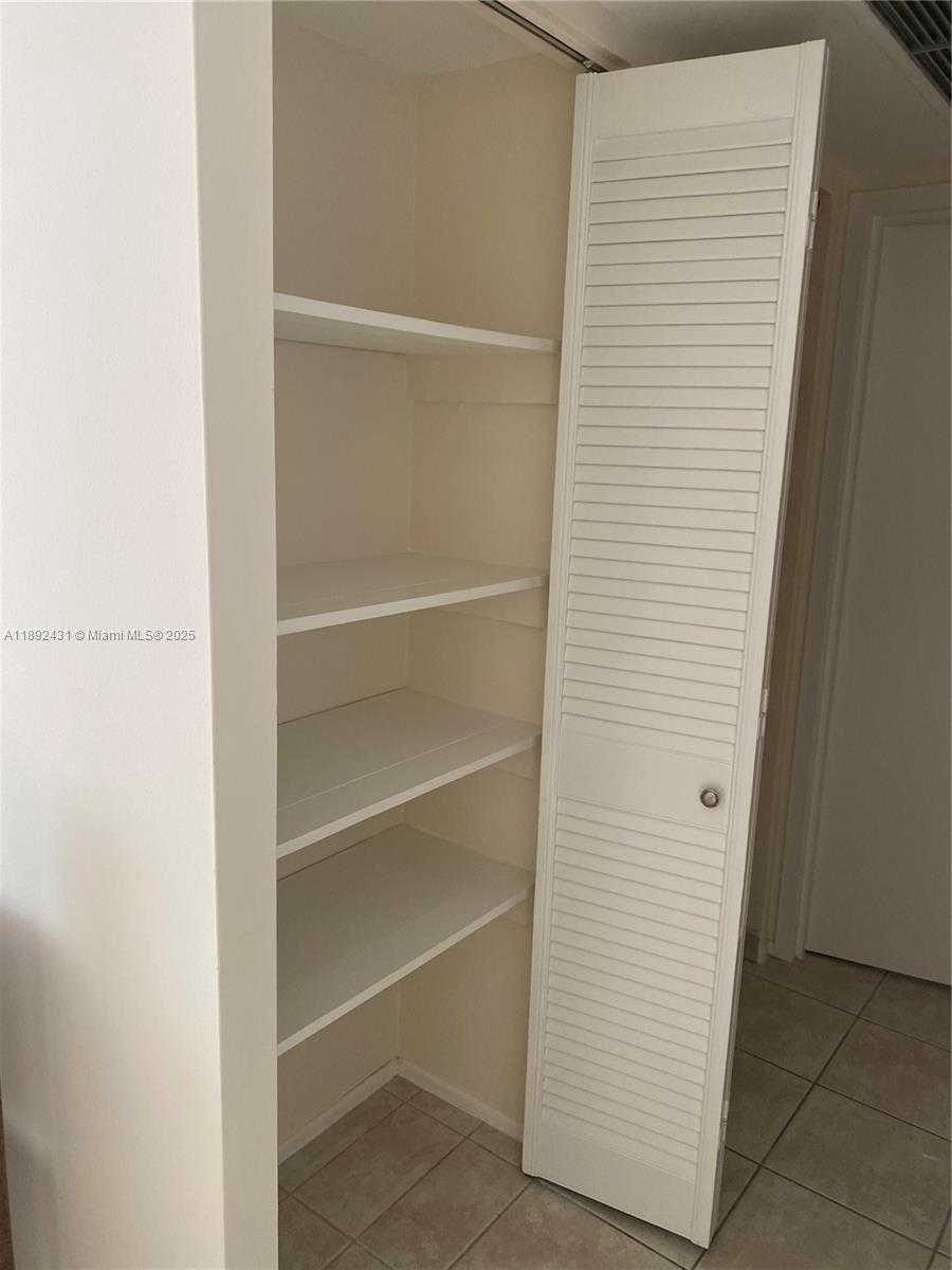 Small Image of 17620 ATLANTIC BLVD #217, Sunny Isles Beach Number 16