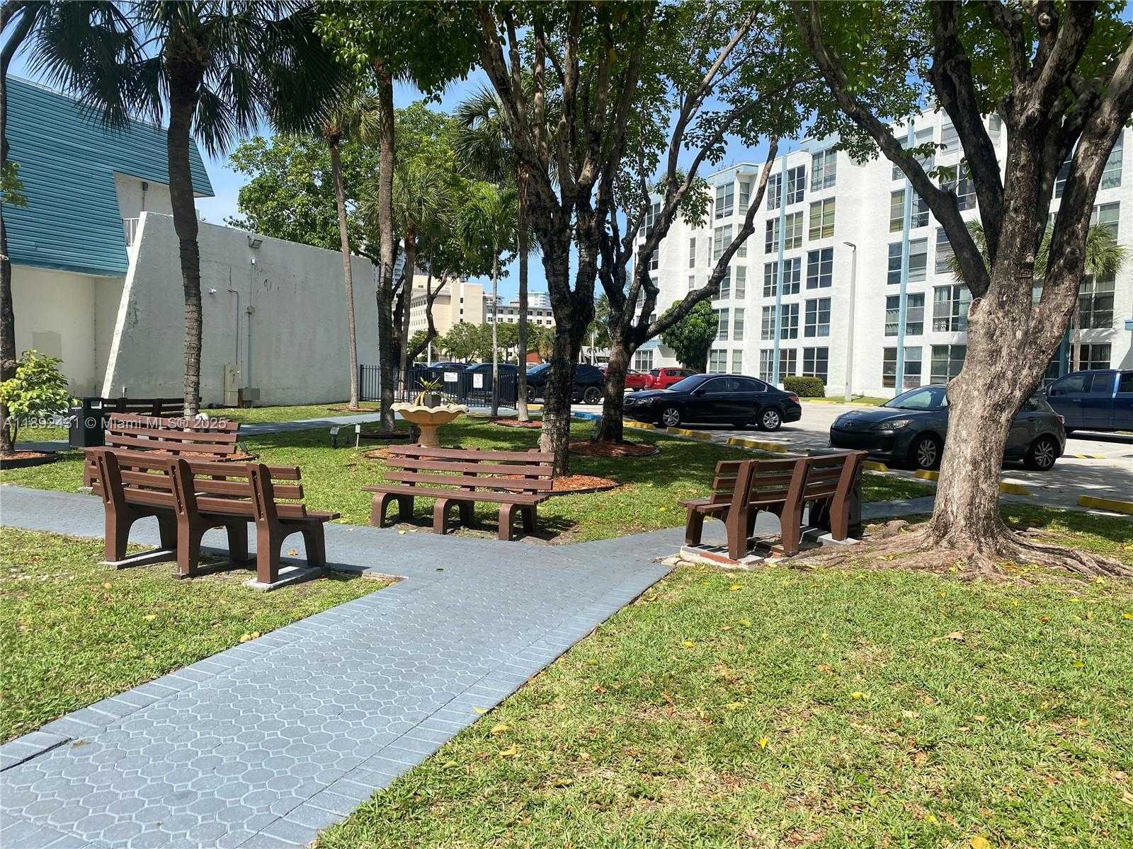 Small Image of 17620 ATLANTIC BLVD #217, Sunny Isles Beach Number 7