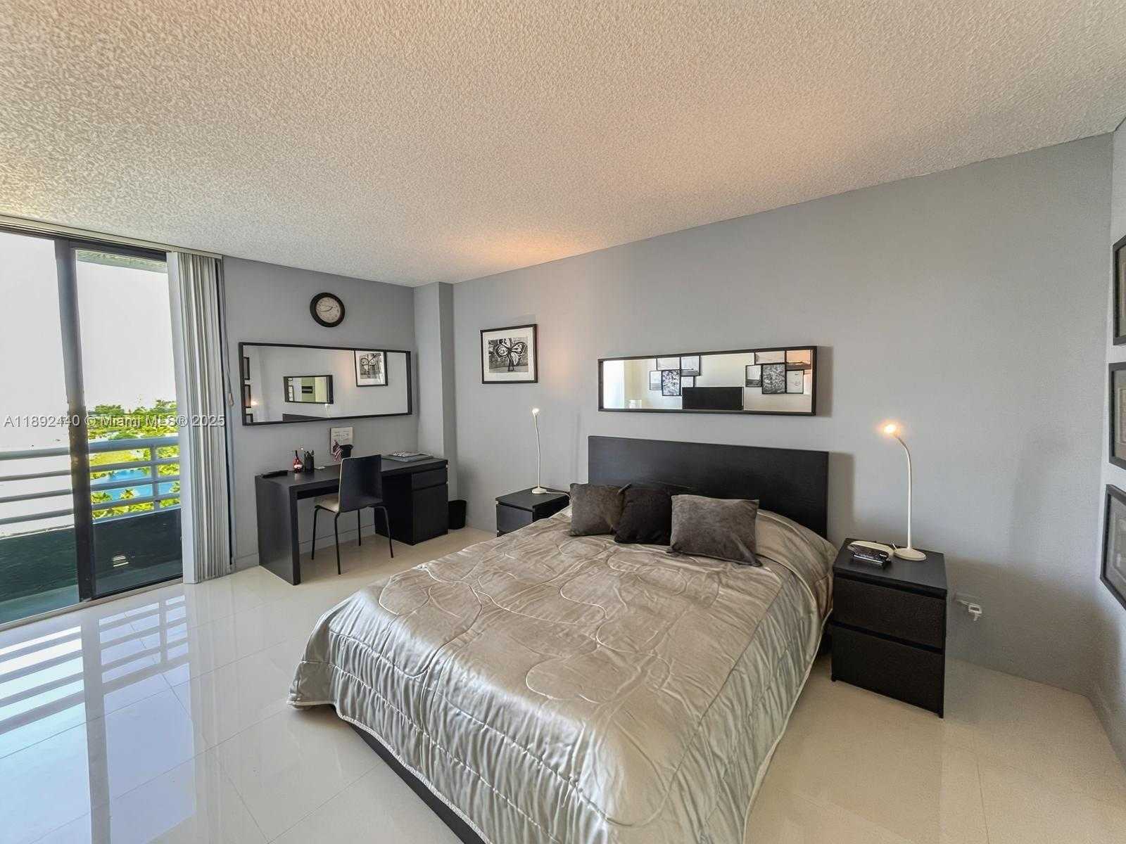 Small Image of 3300 NORTH EAST 192ND ST #PH10, Aventura Number 10
