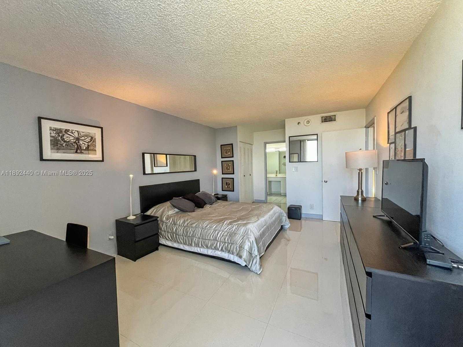 Small Image of 3300 NORTH EAST 192ND ST #PH10, Aventura Number 12