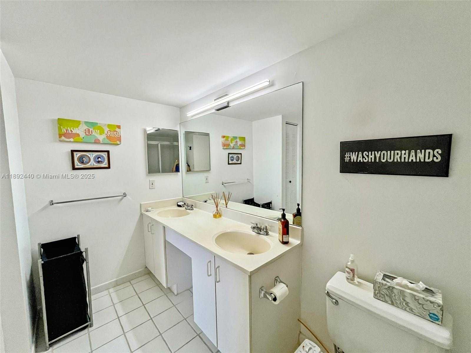 Small Image of 3300 NORTH EAST 192ND ST #PH10, Aventura Number 14