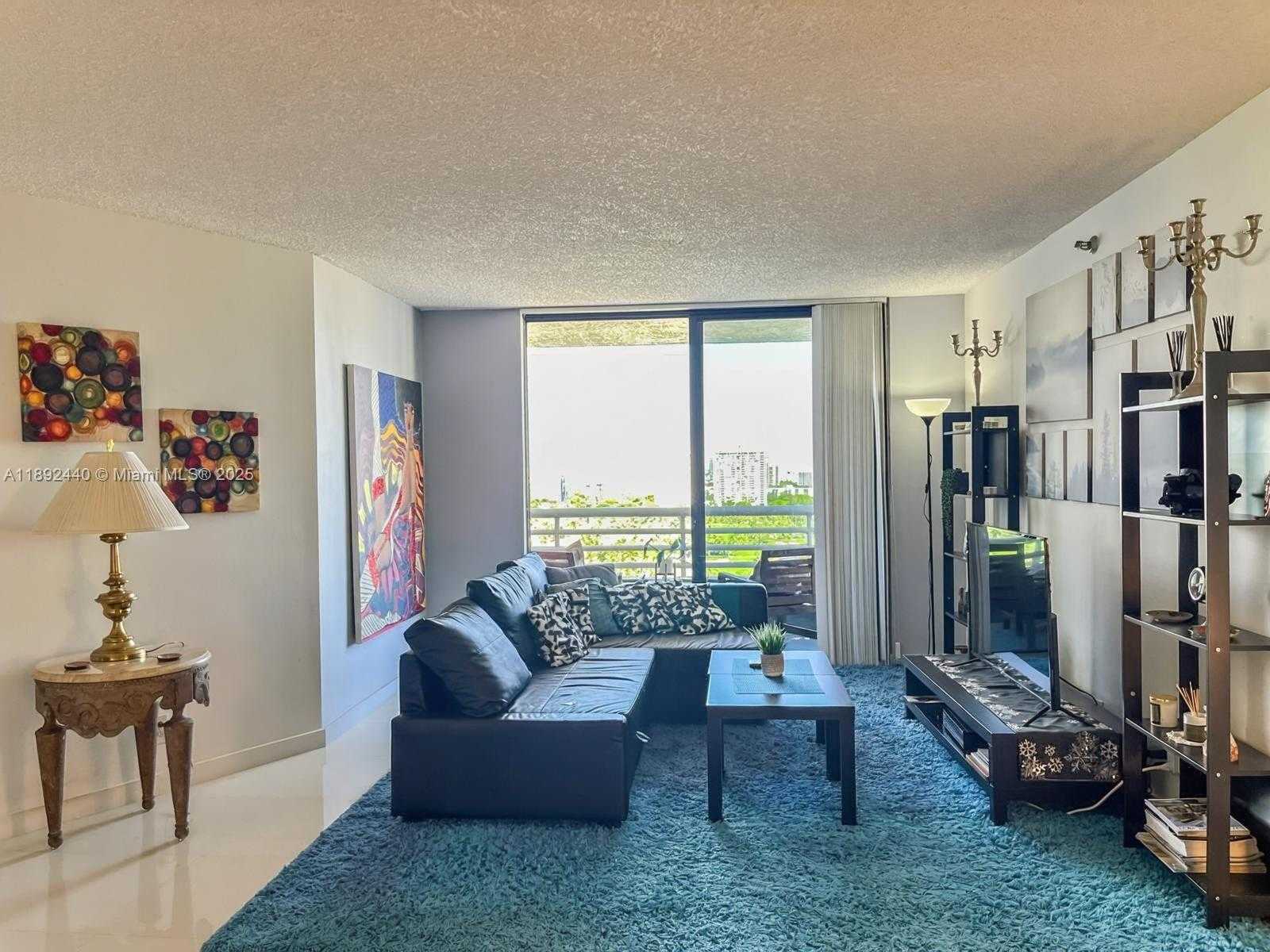 Small Image of 3300 NORTH EAST 192ND ST #PH10, Aventura Number 4