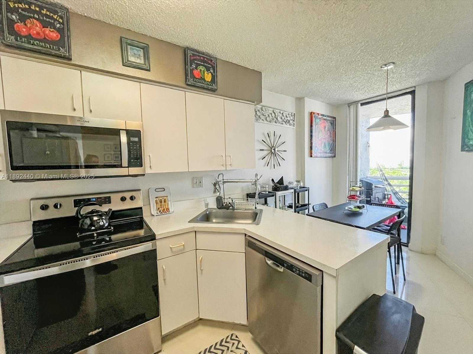 Small Image of 3300 NORTH EAST 192ND ST #PH10, Aventura Number 8