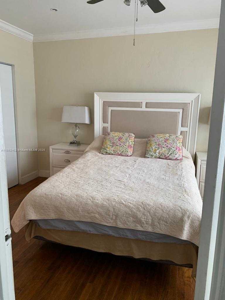 Small Image of 1555 PENNSYLVANIA AVE #103, Miami Beach Number 11