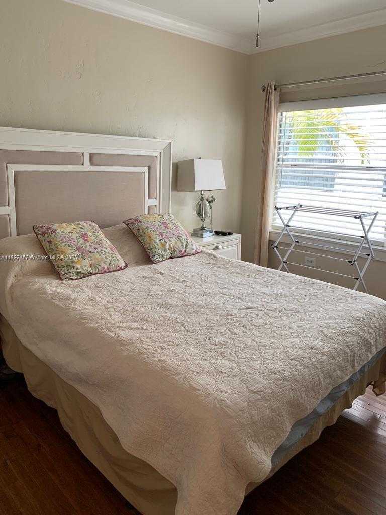 Small Image of 1555 PENNSYLVANIA AVE #103, Miami Beach Number 4