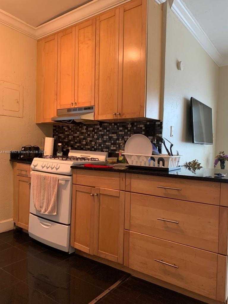 Small Image of 1555 PENNSYLVANIA AVE #103, Miami Beach Number 5