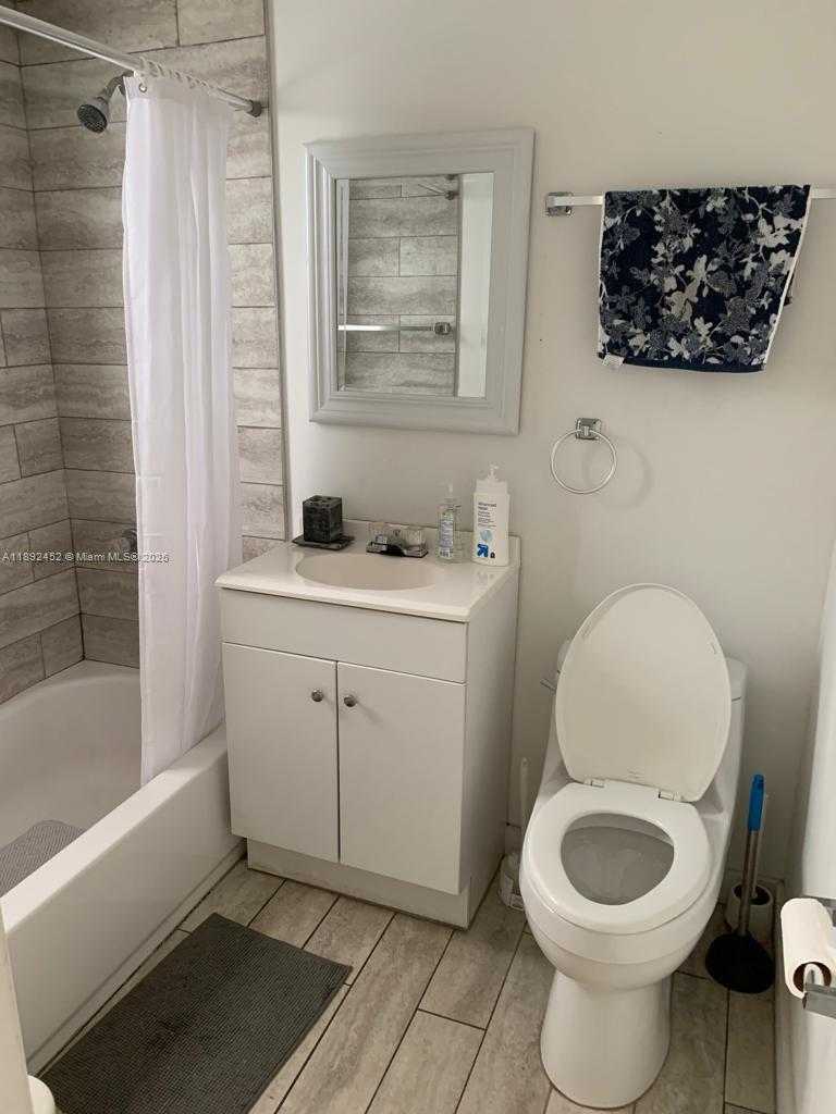 Small Image of 1555 PENNSYLVANIA AVE #103, Miami Beach Number 7