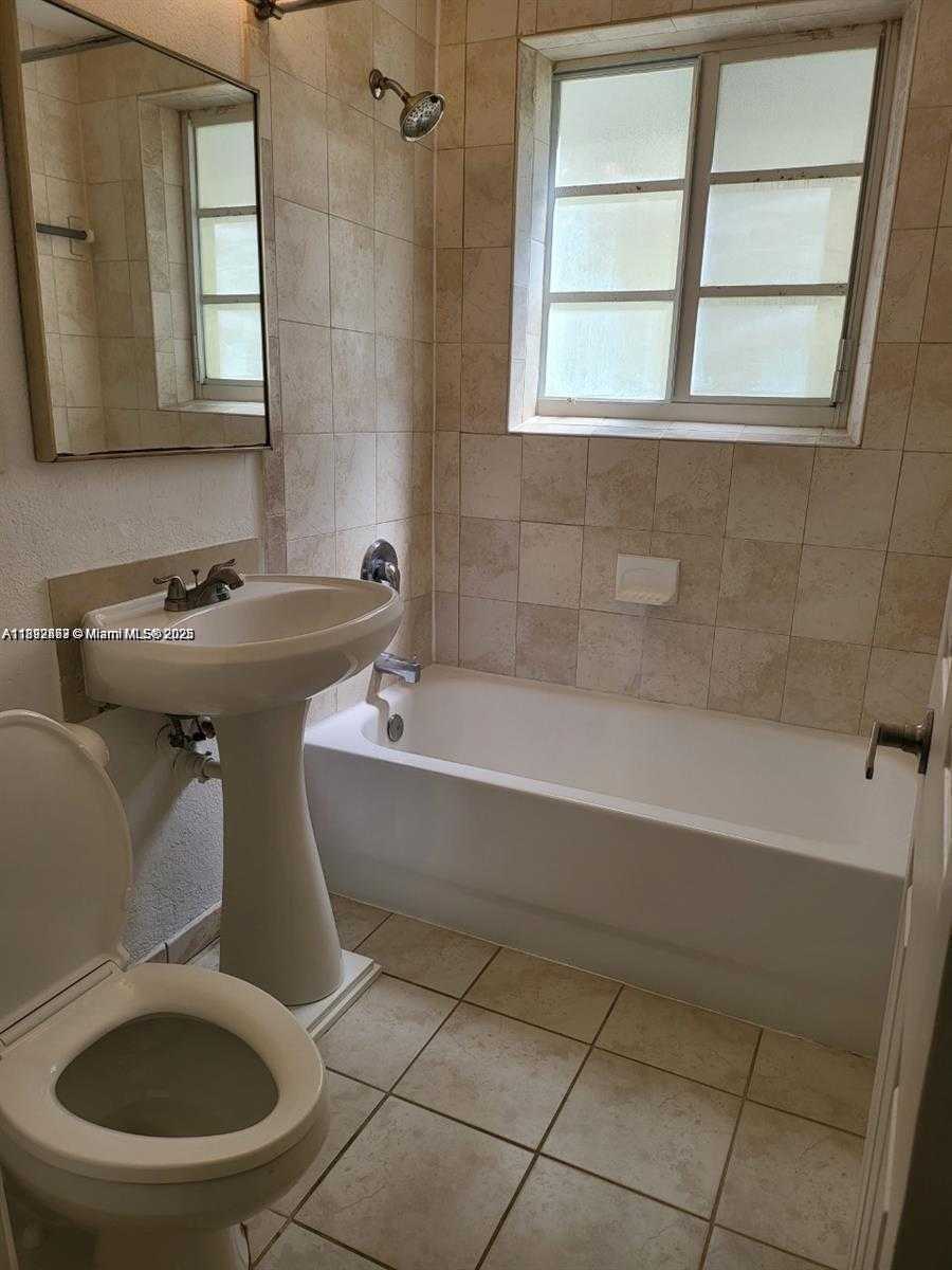 Small Image of 340 84TH ST #2, Miami Beach Number 8