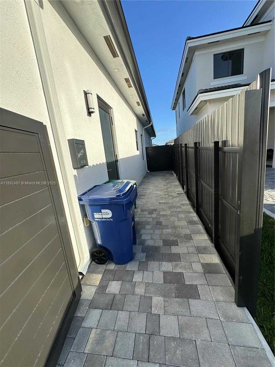 Small Image of 14429 SOUTH WEST 19TH ST #1, Miami Number 15