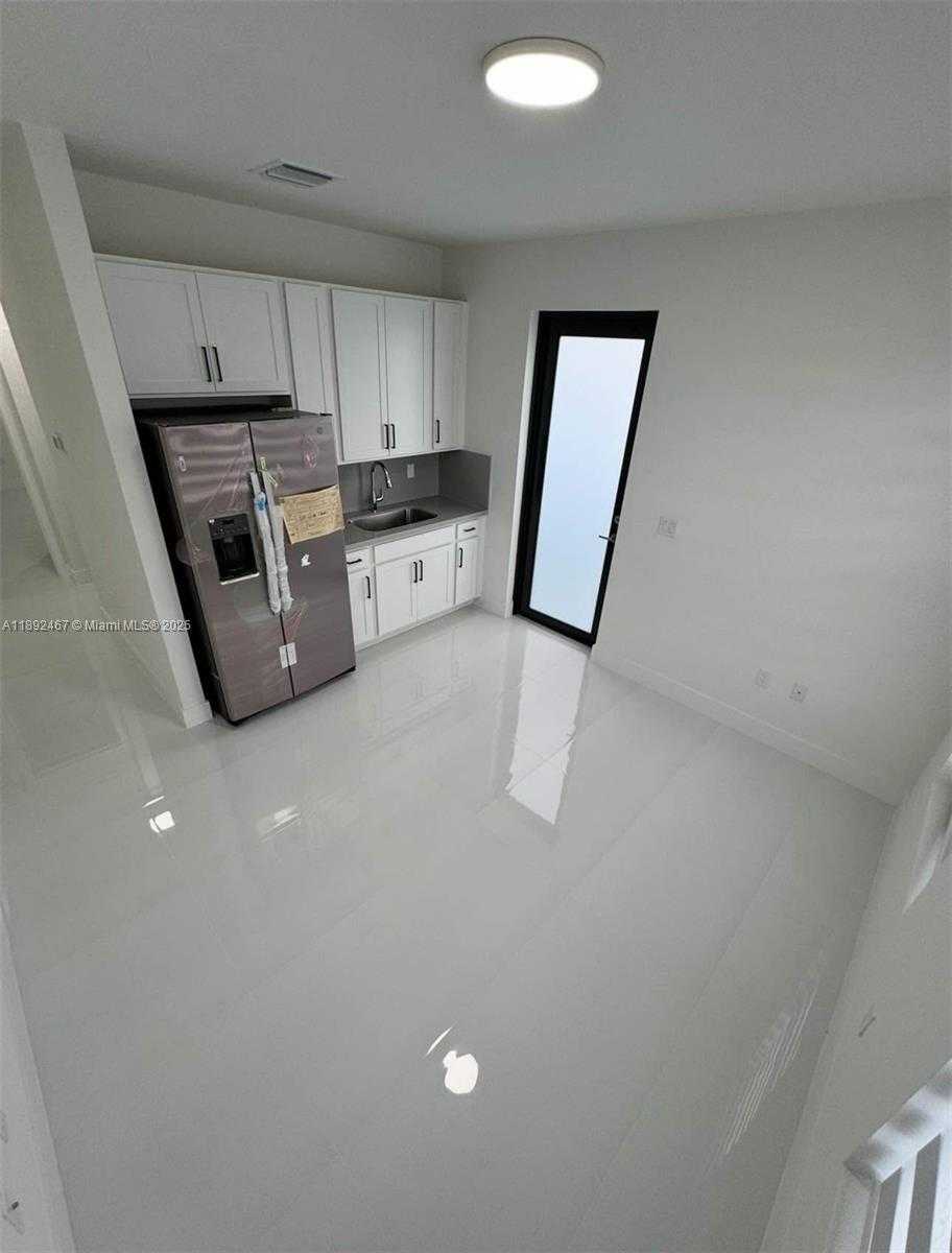 Small Image of 14429 SOUTH WEST 19TH ST #1, Miami Number 19