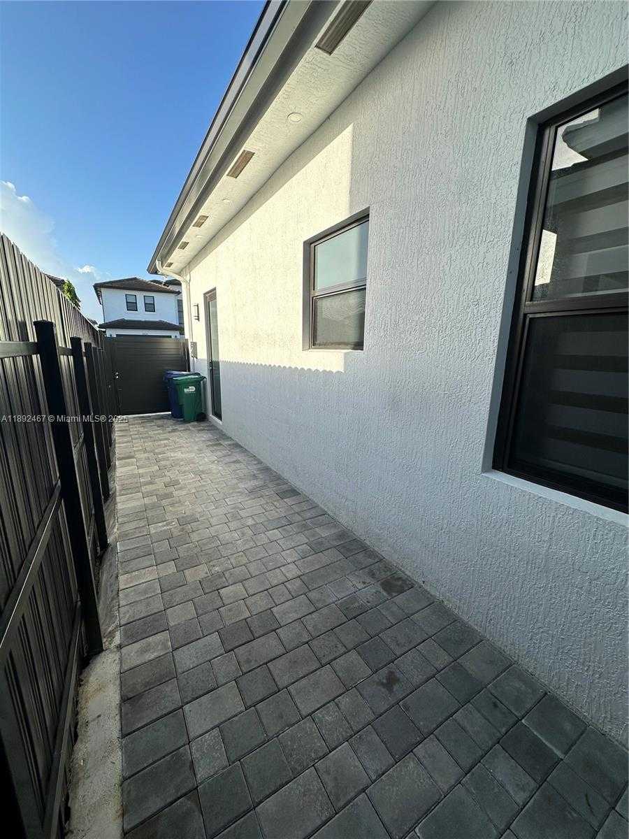 Small Image of 14429 SOUTH WEST 19TH ST #1, Miami Number 21