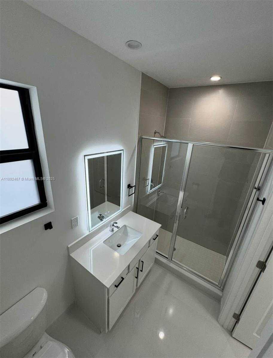 Small Image of 14429 SOUTH WEST 19TH ST #1, Miami Number 5
