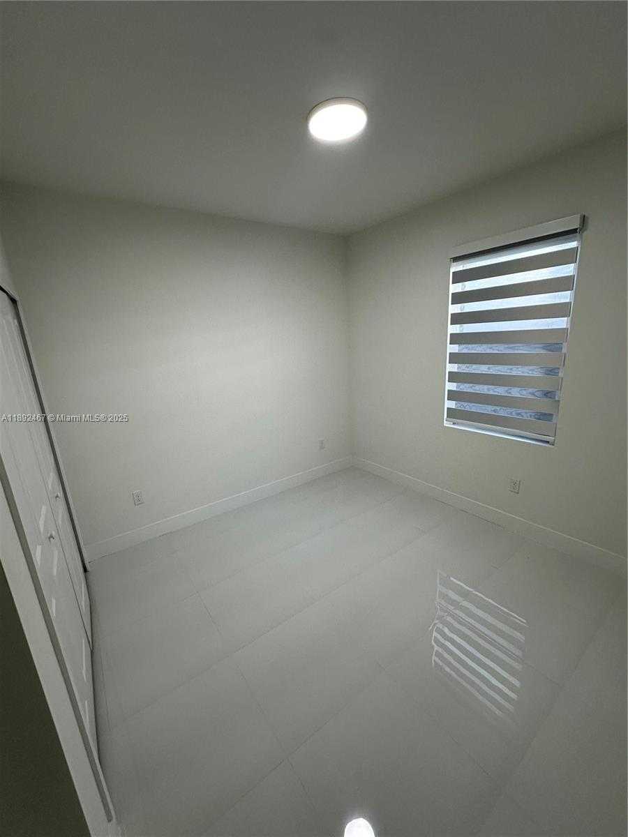 Small Image of 14429 SOUTH WEST 19TH ST #1, Miami Number 7