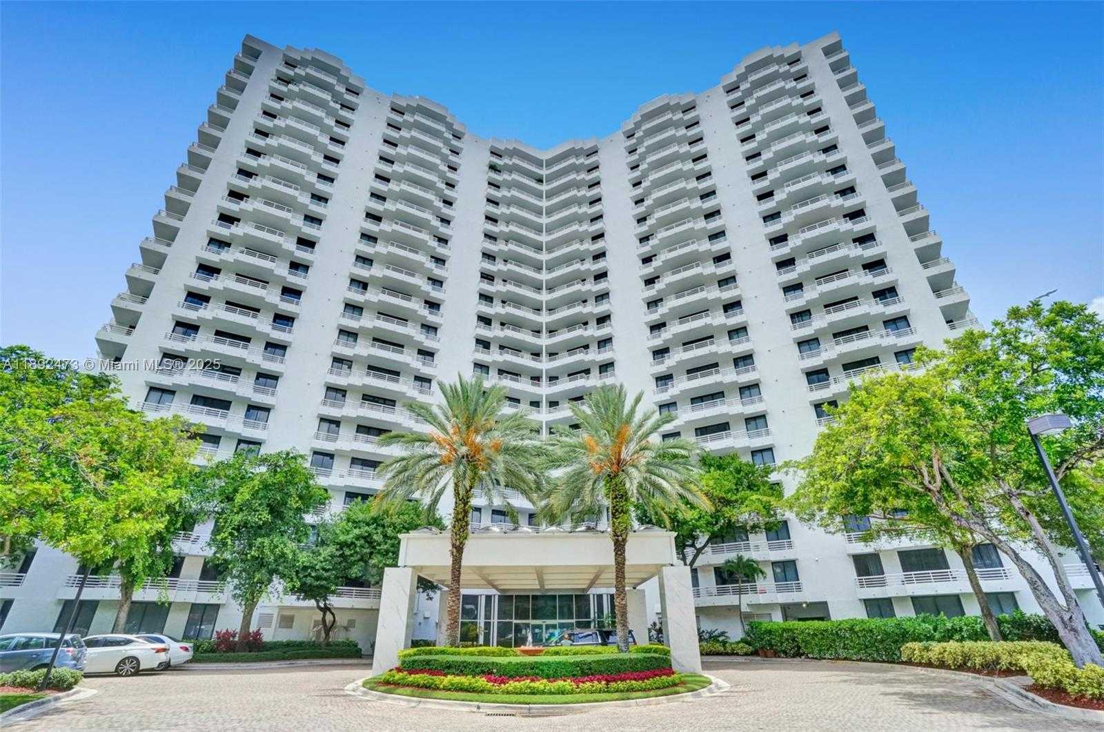 Small Image of 3300 NORTH EAST 192ND ST #1904, Aventura Number 2