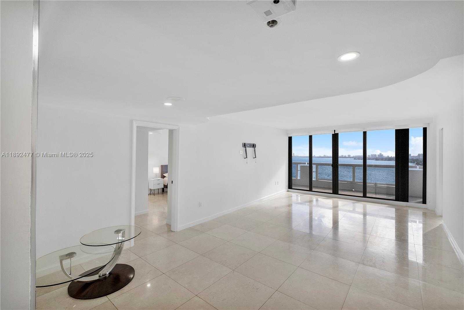 Small Image of 1717 NORTH BAYSHORE DR #A-1733, Miami Number 10