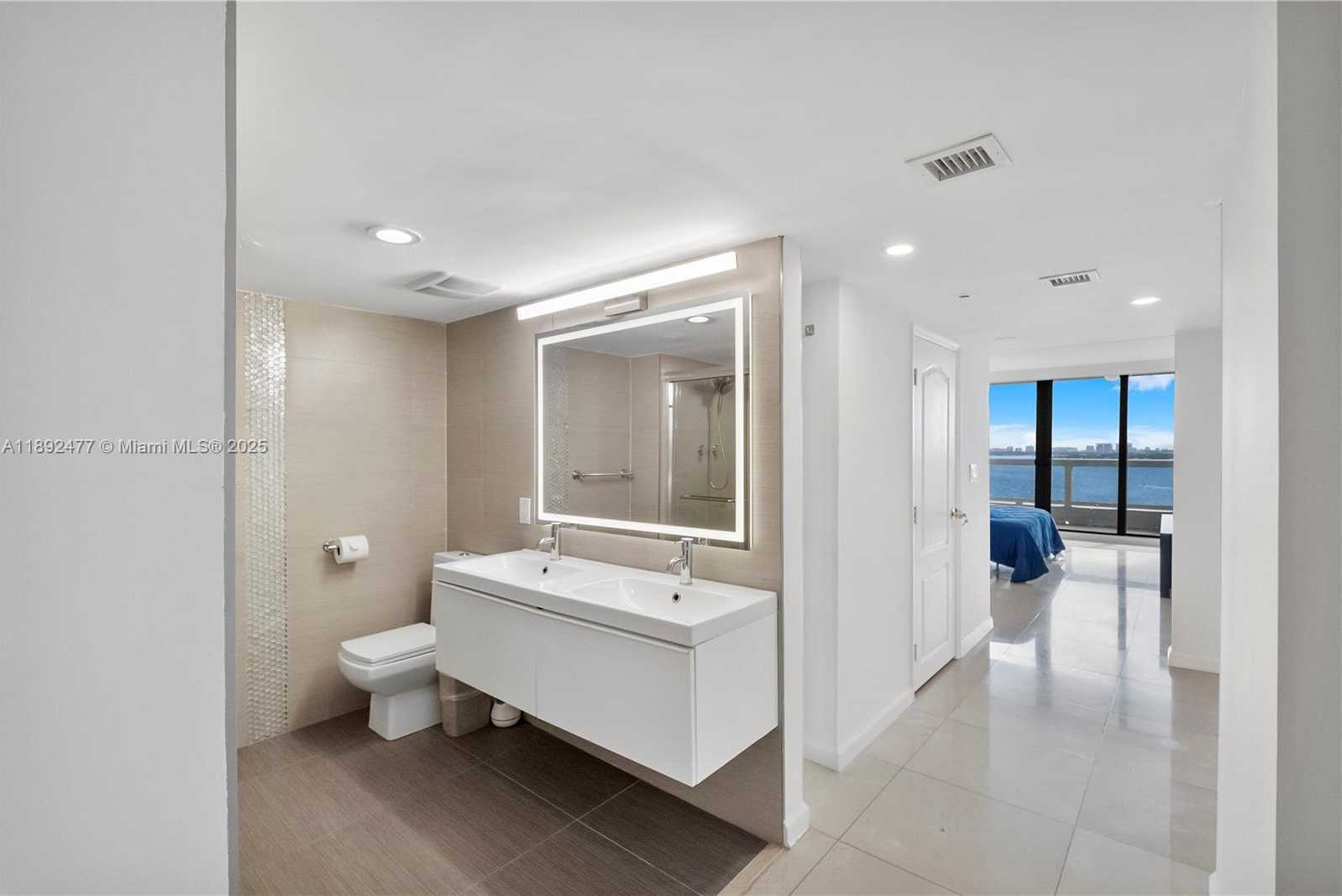 Small Image of 1717 NORTH BAYSHORE DR #A-1733, Miami Number 13