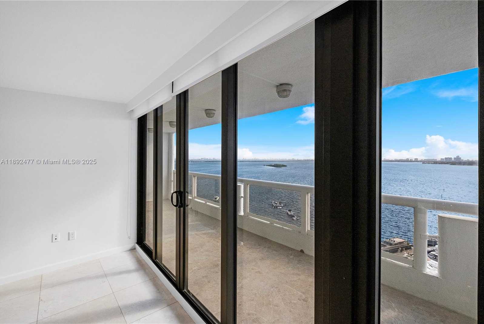 Small Image of 1717 NORTH BAYSHORE DR #A-1733, Miami Number 5