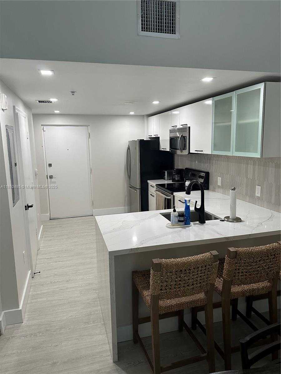 Small Image of 3339 VIRGINIA ST #127, Miami Number 10