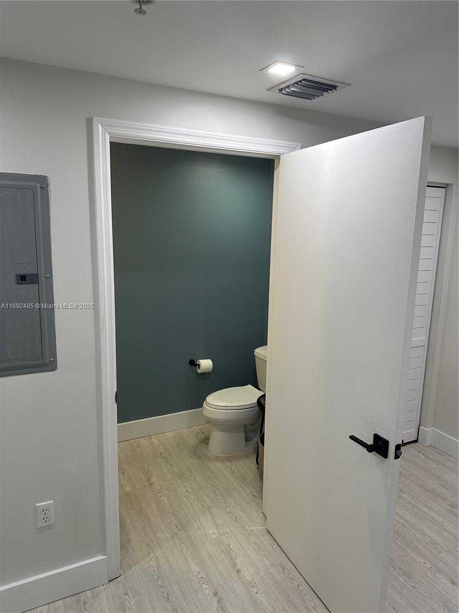 Small Image of 3339 VIRGINIA ST #127, Miami Number 13
