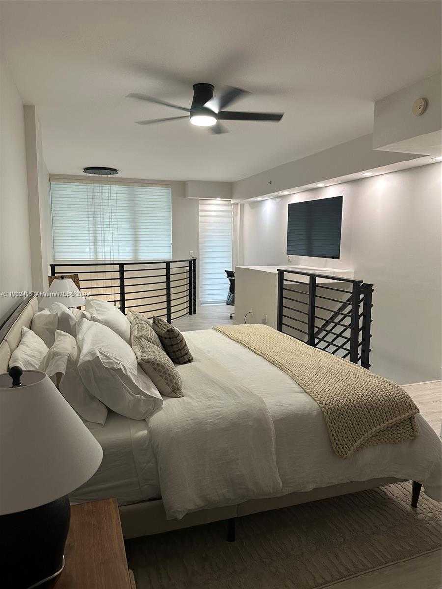Small Image of 3339 VIRGINIA ST #127, Miami Number 19