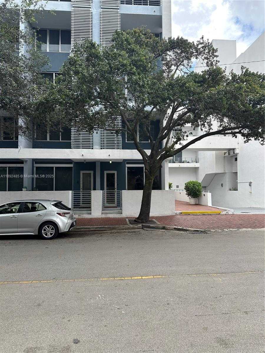 Small Image of 3339 VIRGINIA ST #127, Miami Number 3