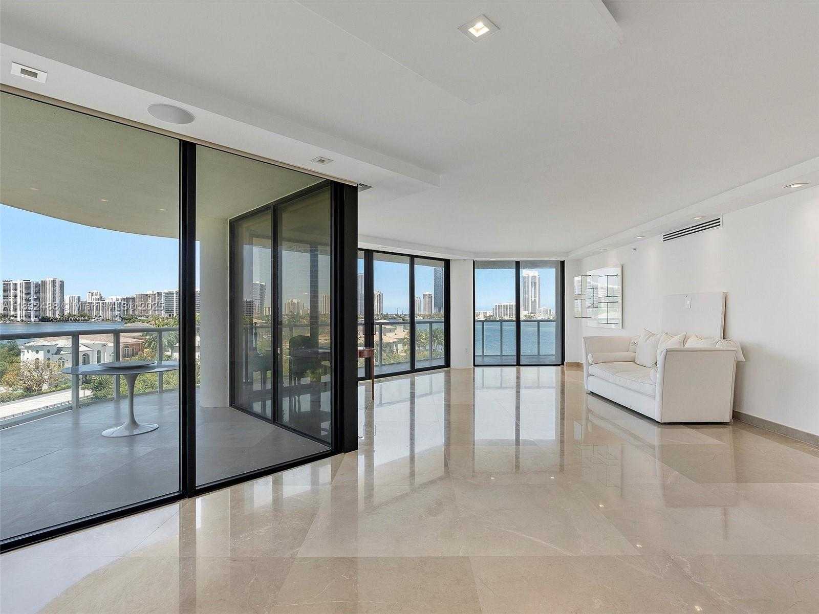 Small Image of 4000 ISLAND BLVD #606, Aventura Number 10