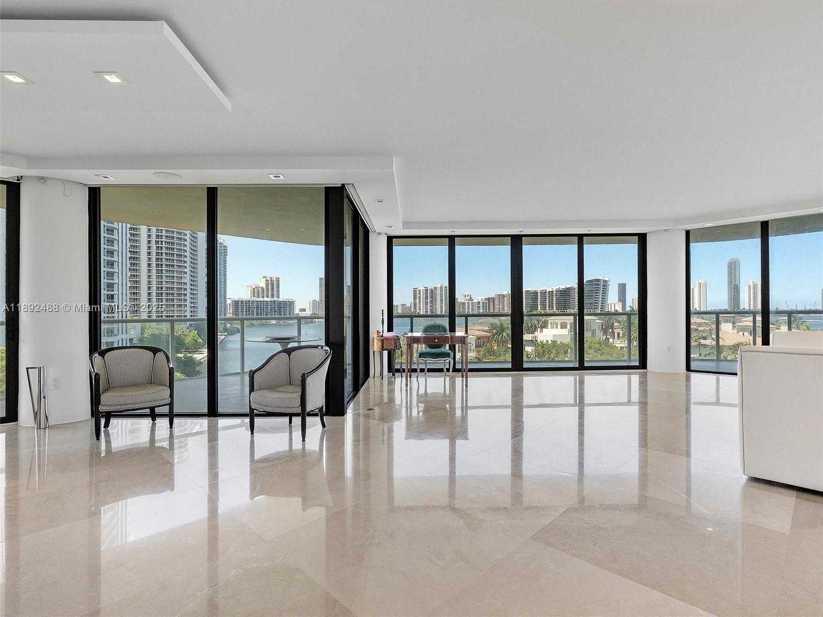 Small Image of 4000 ISLAND BLVD #606, Aventura Number 4