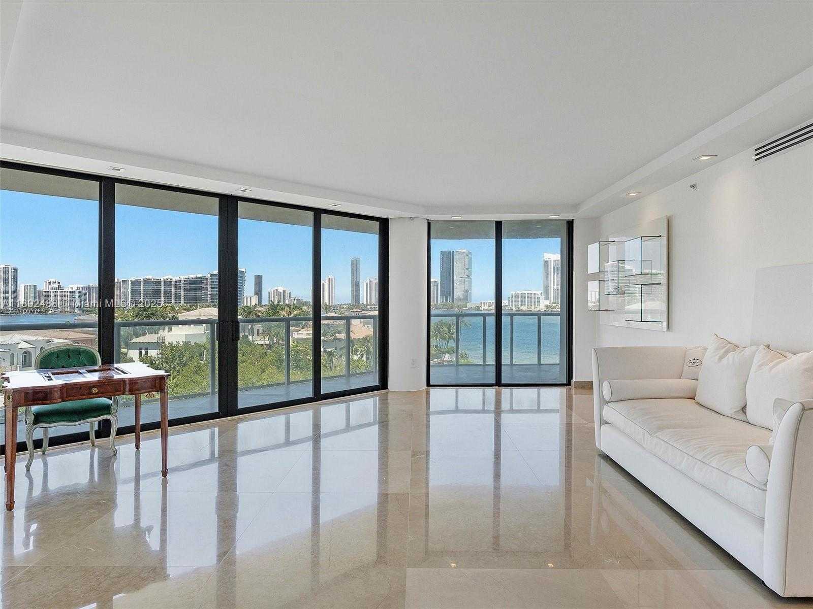 Small Image of 4000 ISLAND BLVD #606, Aventura Number 7