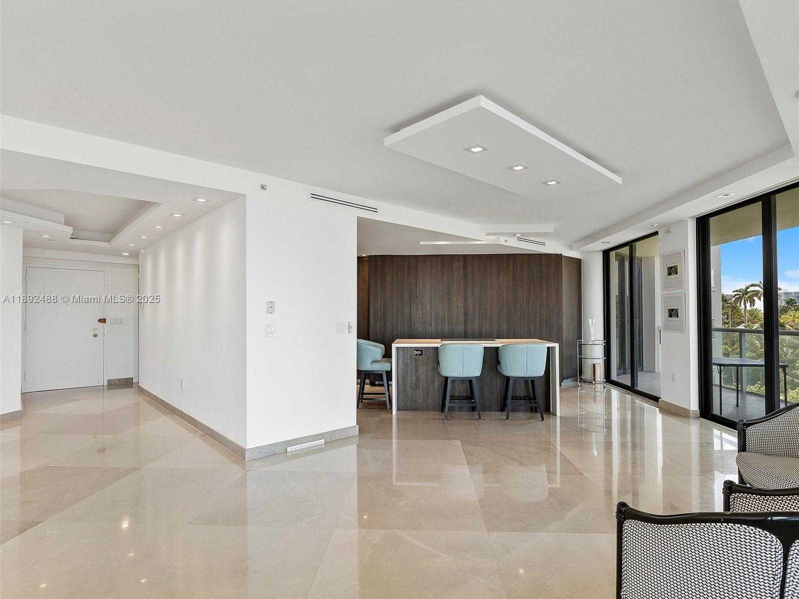 Small Image of 4000 ISLAND BLVD #606, Aventura Number 9