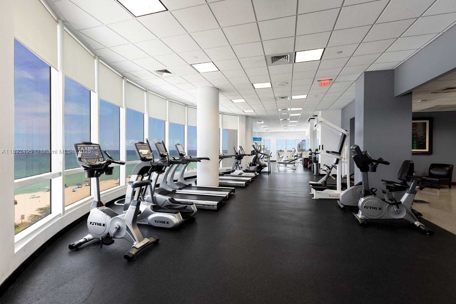 Small Image of 6365 COLLINS AVE #2711, Miami Beach Number 19