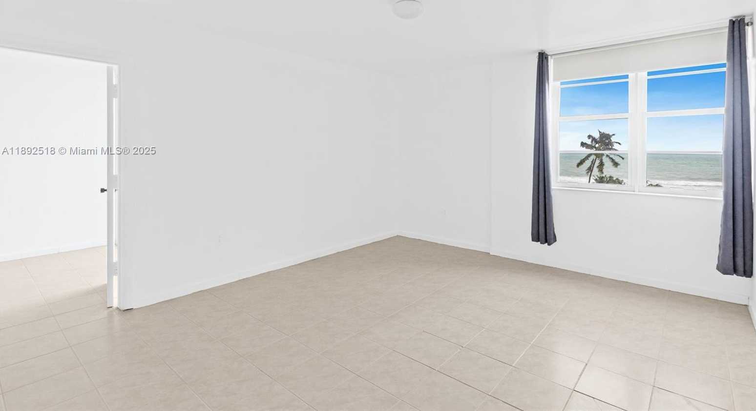 Small Image of 6450 COLLINS AVE #606, Miami Beach Number 15