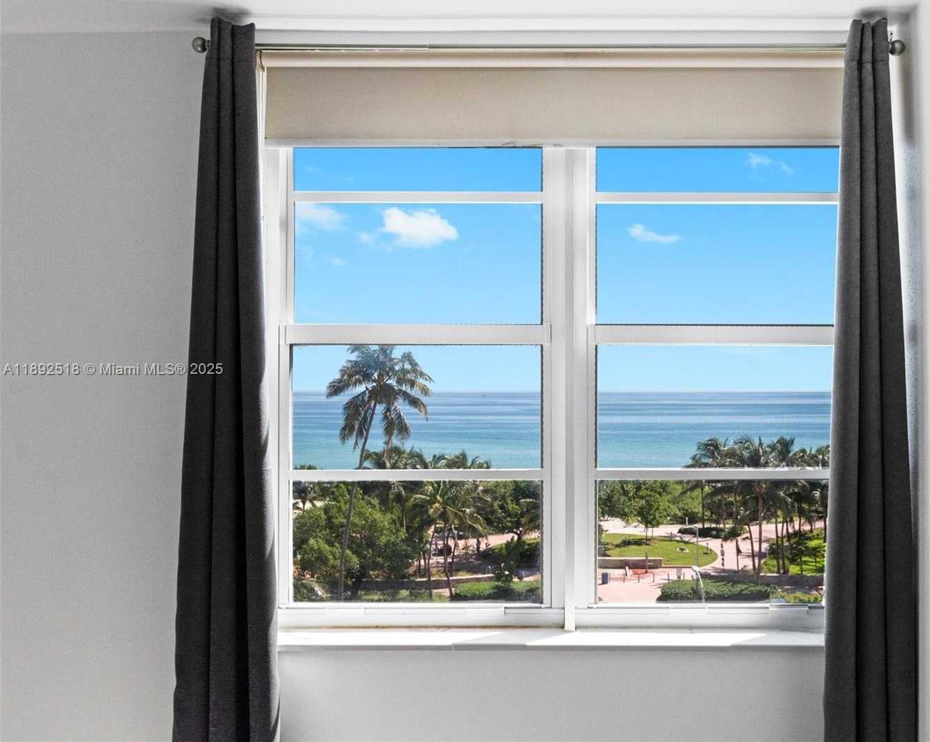 Small Image of 6450 COLLINS AVE #606, Miami Beach Number 17