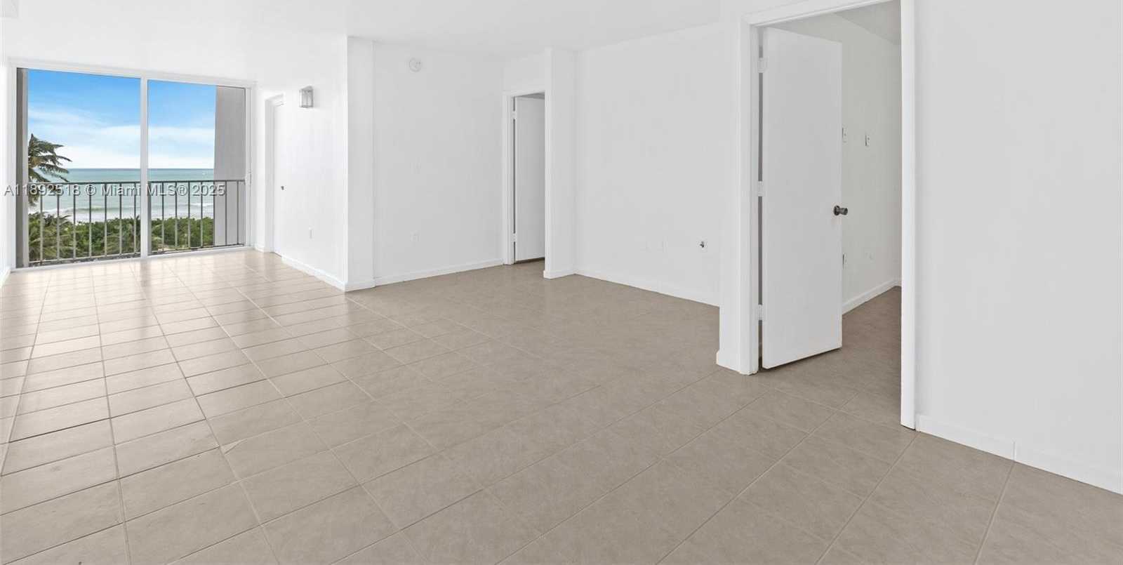 Small Image of 6450 COLLINS AVE #606, Miami Beach Number 2