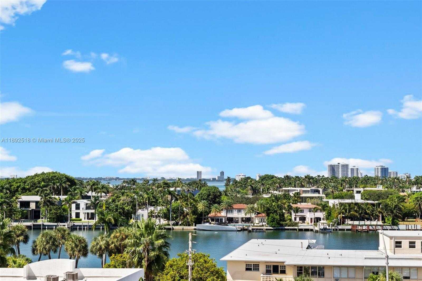 Small Image of 6450 COLLINS AVE #606, Miami Beach Number 28