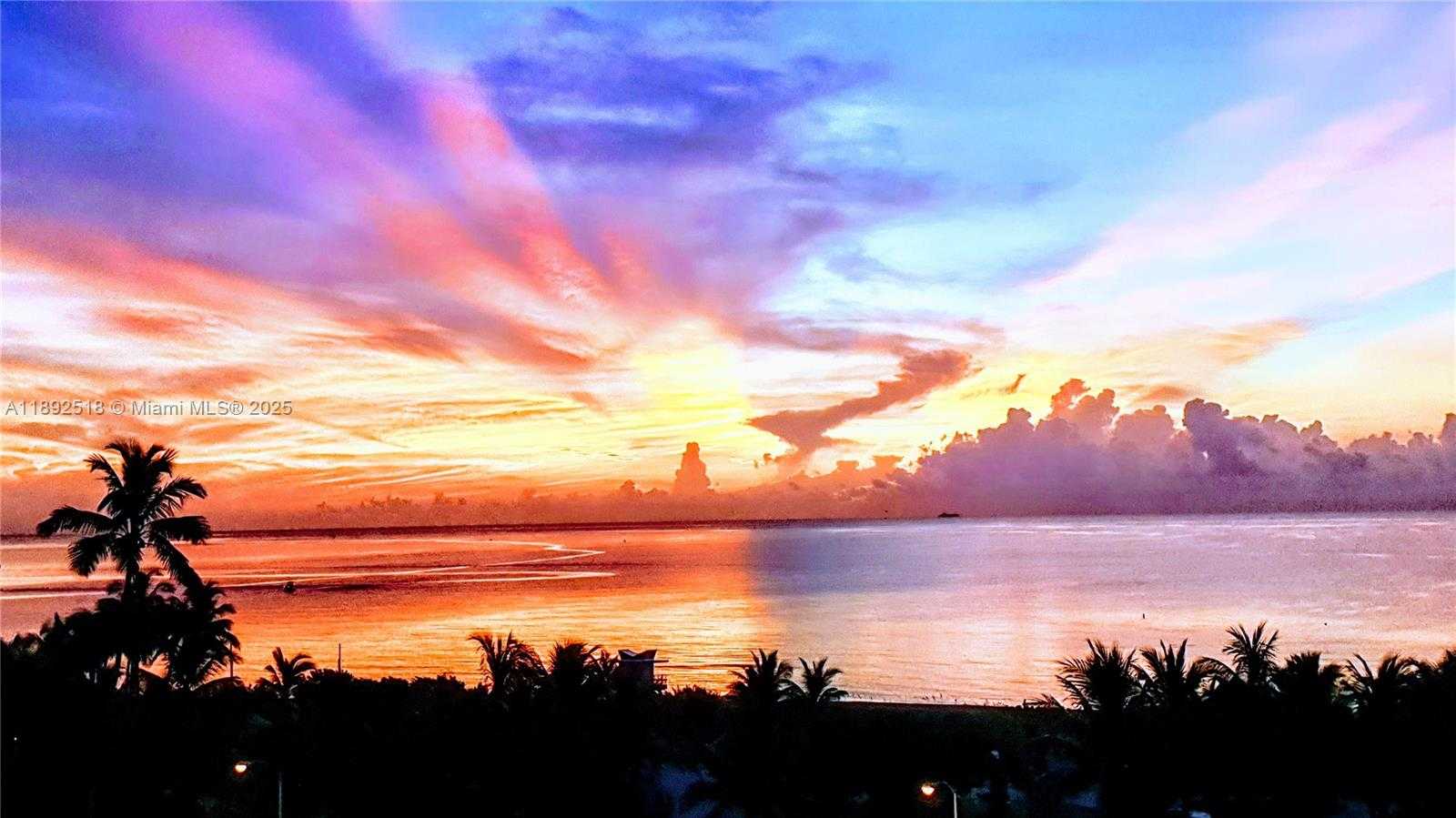 Small Image of 6450 COLLINS AVE #606, Miami Beach Number 46