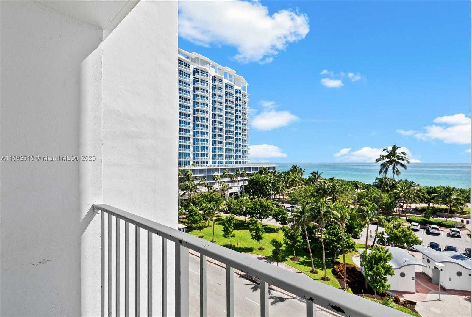 Small Image of 6450 COLLINS AVE #606, Miami Beach Number 5