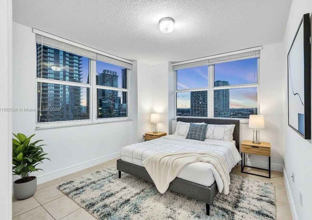 Small Image of 31 SOUTH EAST 5TH ST #2111, Miami Number 12