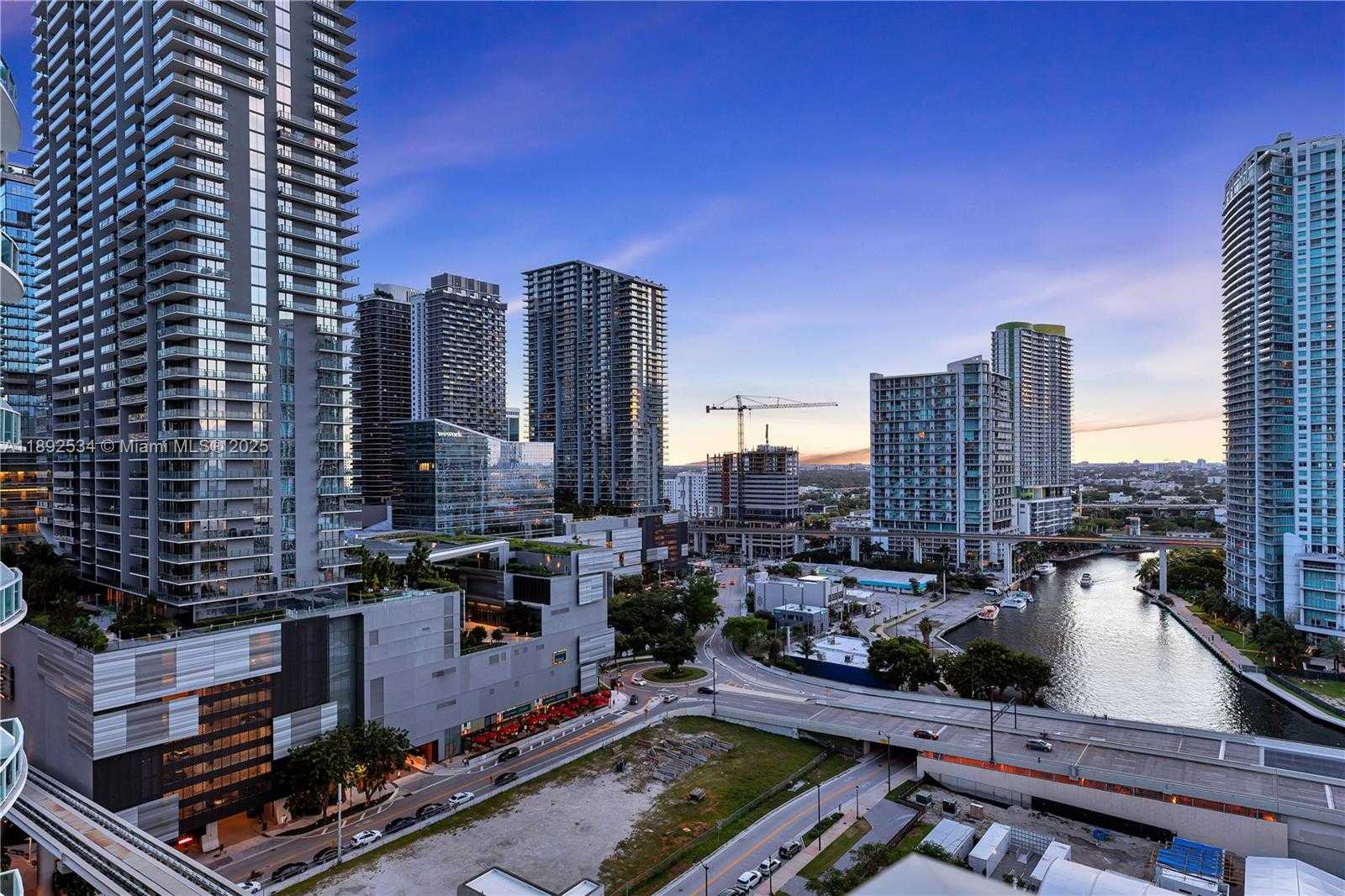 Small Image of 31 SOUTH EAST 5TH ST #2111, Miami Number 22