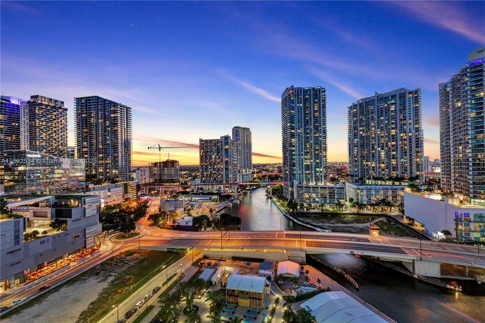 Small Image of 31 SOUTH EAST 5TH ST #2111, Miami Number 23